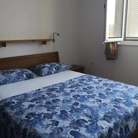 公寓 Kanica - At The And Parking